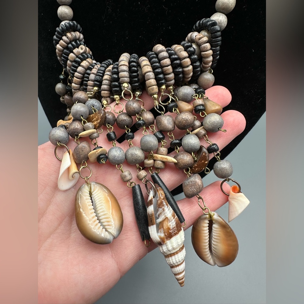 VTG Wood & Shell Beaded Boho Bib Statement Necklace ~21.5” Festival Beachy - Picture 8 of 9